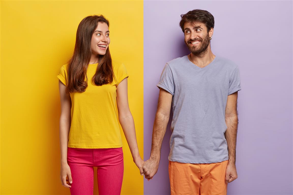 A couple connecting in person on an iD8u date
